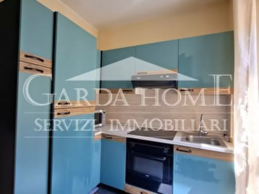Immagine 6 di Appartamento in vendita  in Piazza Matteotti a Desenzano Del Garda