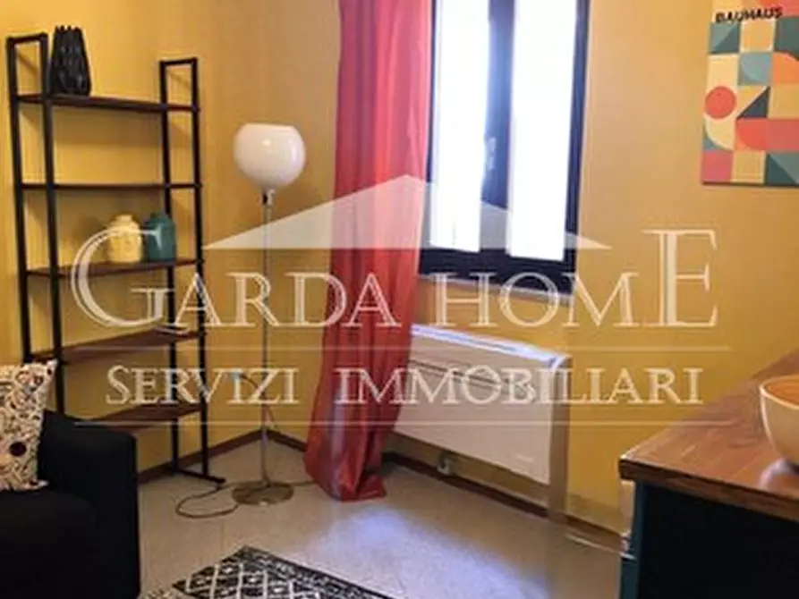 Immagine 7 di Appartamento in vendita  in Piazza Matteotti a Desenzano Del Garda