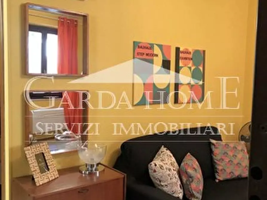 Immagine 10 di Appartamento in vendita  in Piazza Matteotti a Desenzano Del Garda