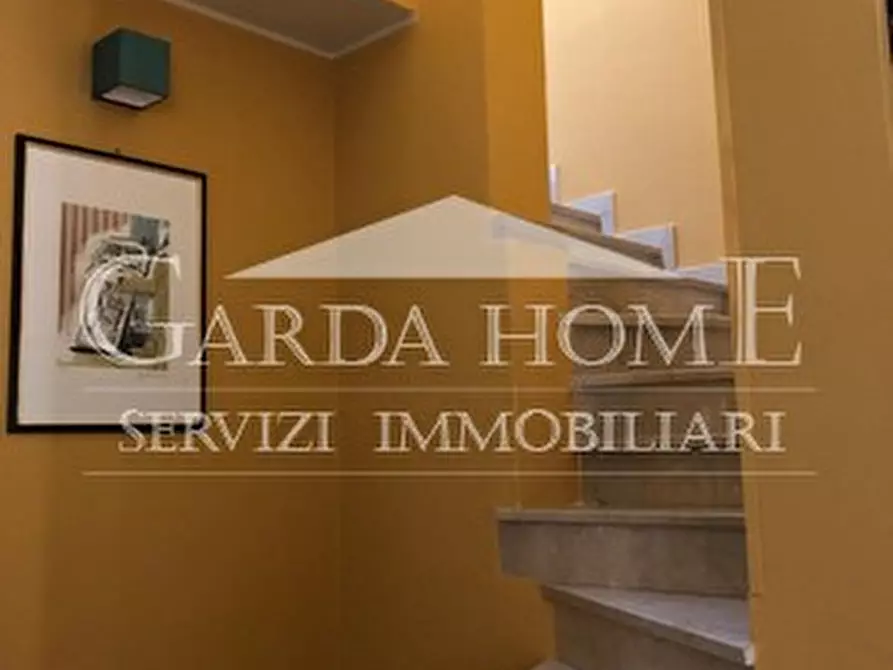 Immagine 18 di Appartamento in vendita  in Piazza Matteotti a Desenzano Del Garda