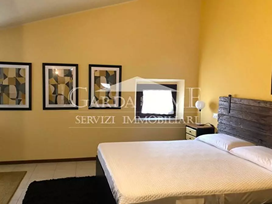 Immagine 26 di Appartamento in vendita  in Piazza Matteotti a Desenzano Del Garda