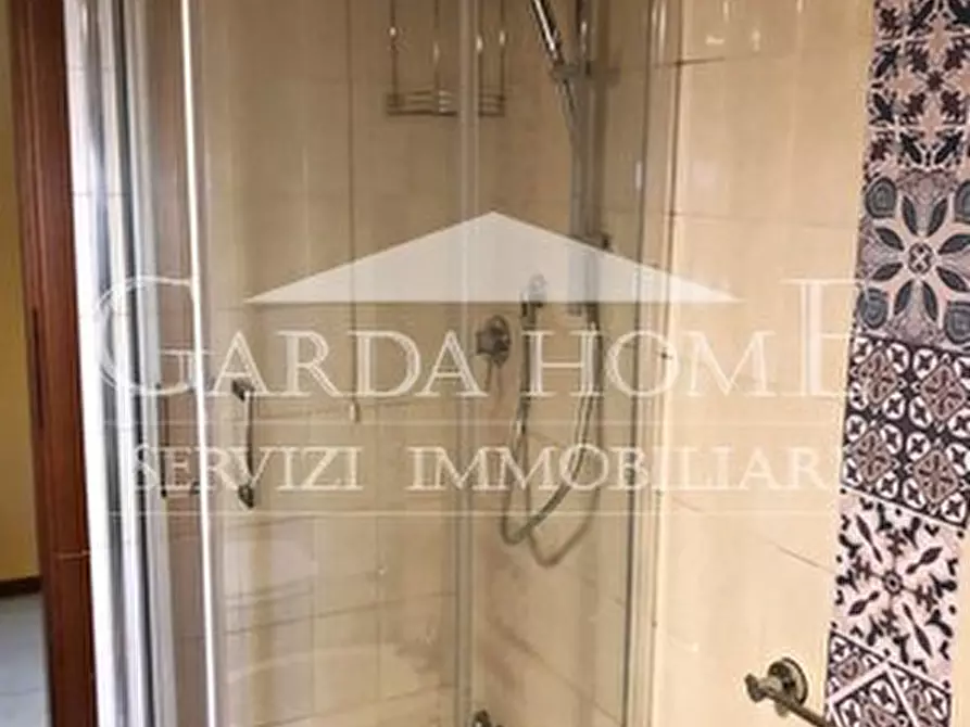 Immagine 37 di Appartamento in vendita  in Piazza Matteotti a Desenzano Del Garda