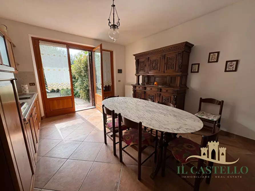 Immagine 5 di Agriturismo in vendita  a Castiglione Del Lago