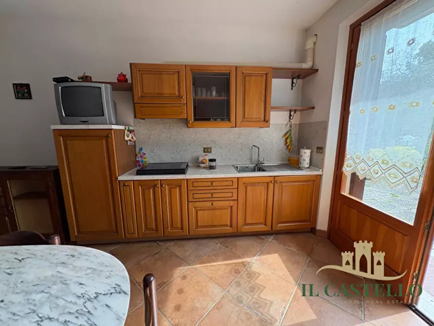 Immagine 7 di Agriturismo in vendita  a Castiglione Del Lago