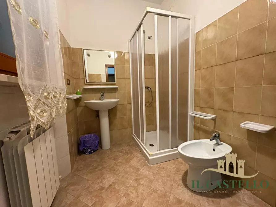 Immagine 12 di Agriturismo in vendita  a Castiglione Del Lago