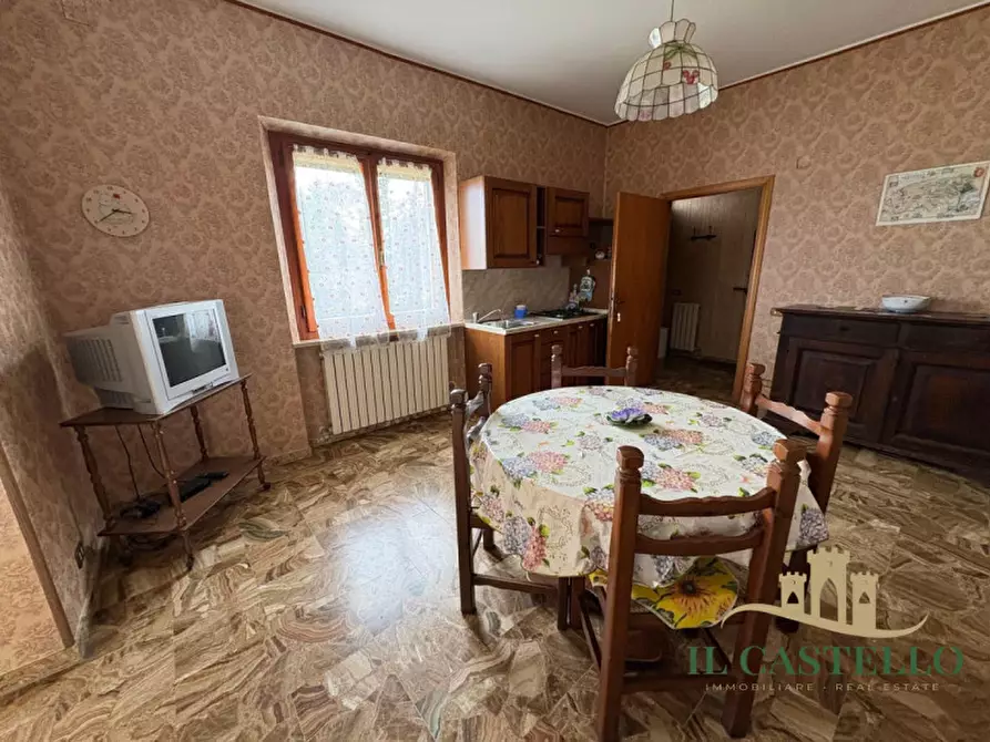 Immagine 18 di Agriturismo in vendita  a Castiglione Del Lago