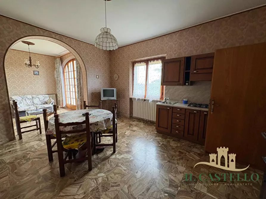 Immagine 19 di Agriturismo in vendita  a Castiglione Del Lago