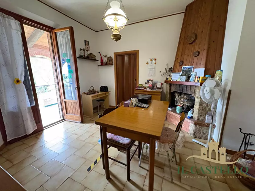 Immagine 27 di Agriturismo in vendita  a Castiglione Del Lago