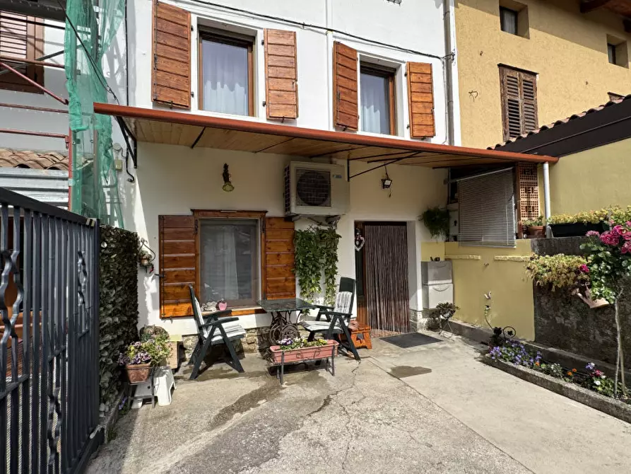 Immagine 3 di Villetta a schiera in vendita  in VIA BRAZZANO a Cormons