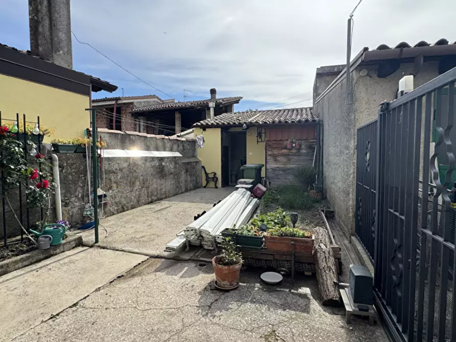 Immagine 5 di Villetta a schiera in vendita  in VIA BRAZZANO a Cormons