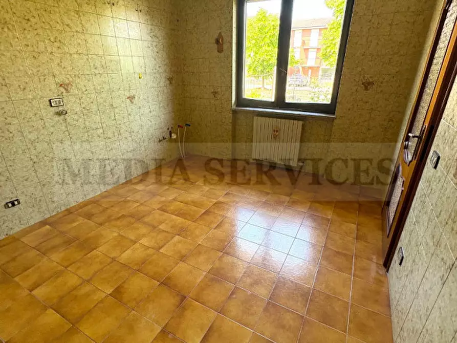 Immagine 10 di Villa in vendita  in via Giacomo Brodolini n° 7 a Casteggio