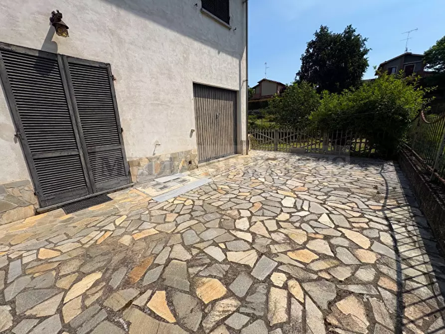 Immagine 39 di Villa in vendita  in via Giacomo Brodolini n° 7 a Casteggio