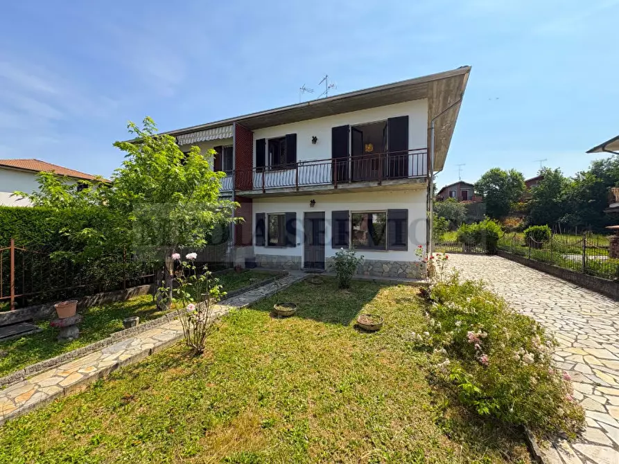 Immagine 42 di Villa in vendita  in via Giacomo Brodolini n° 7 a Casteggio