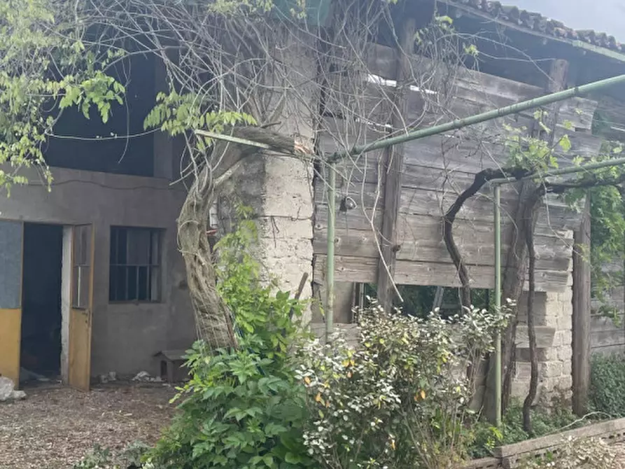 Immagine 3 di Rustico / casale in vendita  in via duca degli abruzzi 126 a Villafranca Di Verona
