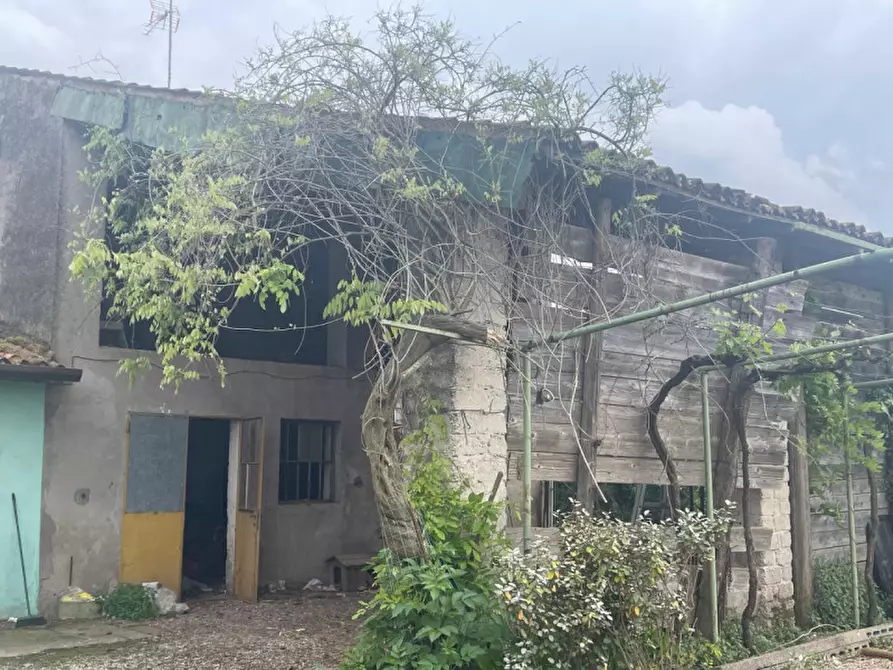 Immagine 4 di Rustico / casale in vendita  in via duca degli abruzzi 126 a Villafranca Di Verona