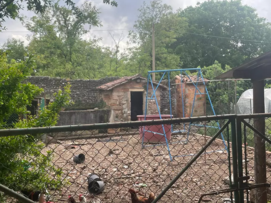 Immagine 12 di Rustico / casale in vendita  in via duca degli abruzzi 126 a Villafranca Di Verona
