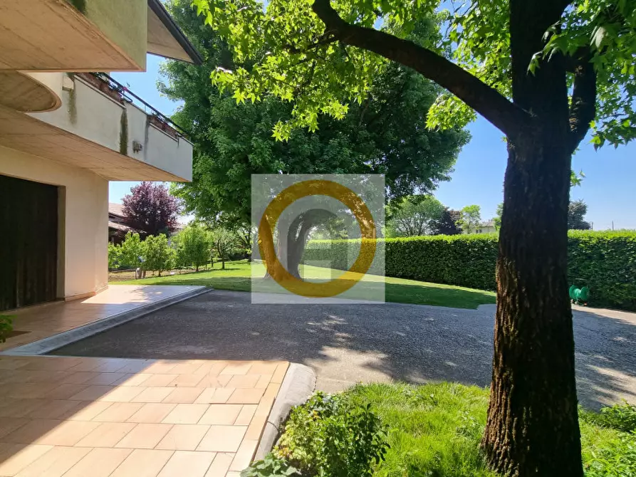 Immagine 3 di Casa indipendente in vendita  a Bassano Del Grappa