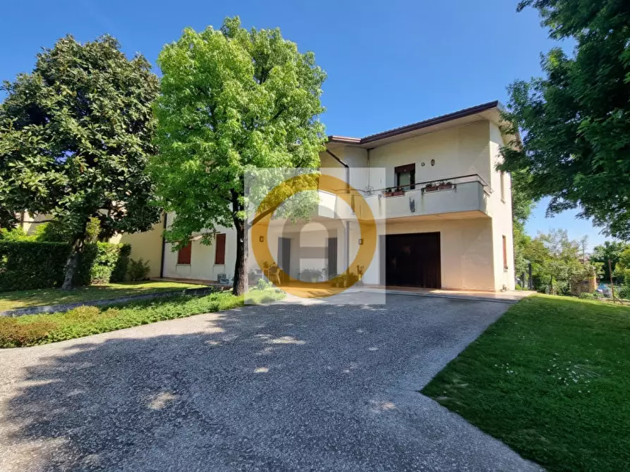 Immagine 4 di Casa indipendente in vendita  a Bassano Del Grappa