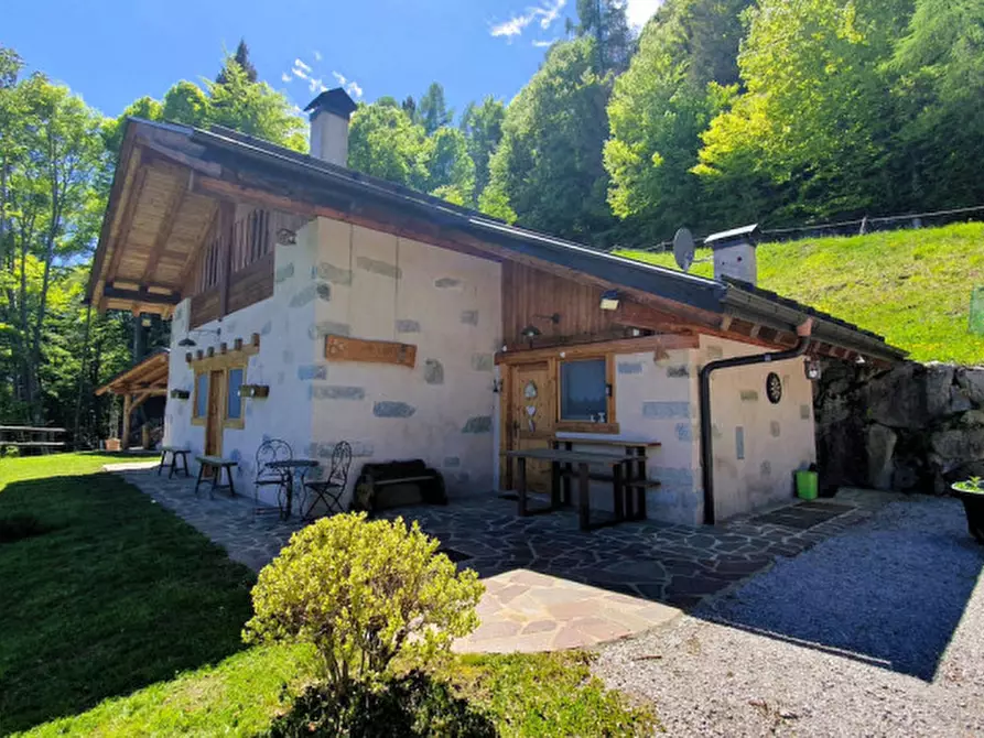 Immagine 6 di Rustico / casale in vendita  in Roncone a Sella Giudicarie