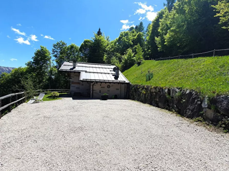 Immagine 20 di Rustico / casale in vendita  in Roncone a Sella Giudicarie