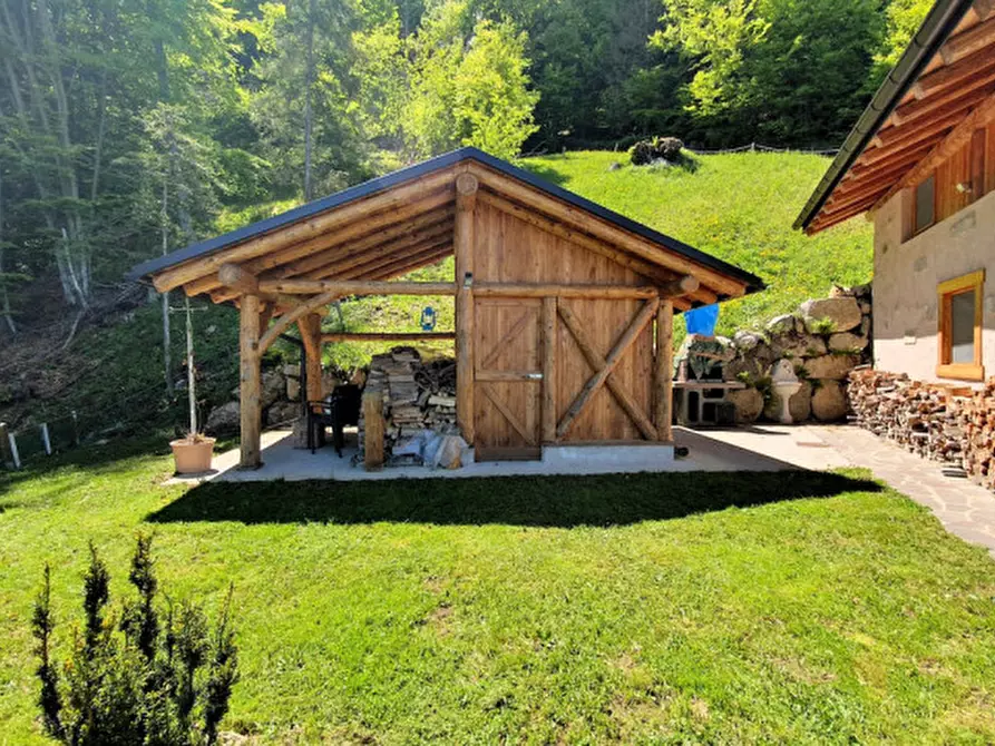 Immagine 21 di Rustico / casale in vendita  in Roncone a Sella Giudicarie