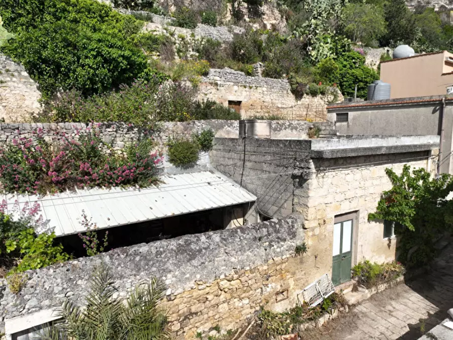 Immagine 15 di Casa indipendente in vendita  a Modica