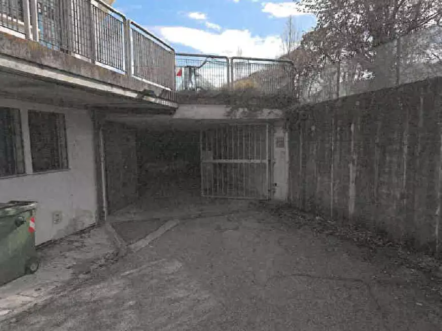 Immagine 1 di Garage in vendita  in Via Peschiera a Feltre