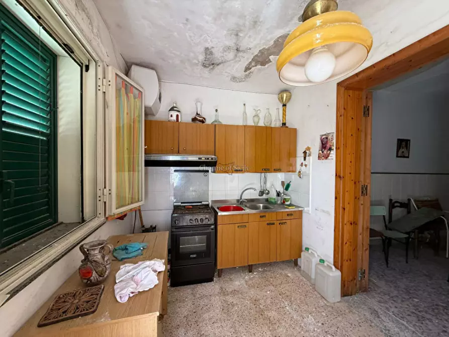 Immagine 9 di Casa indipendente in vendita  a Modica