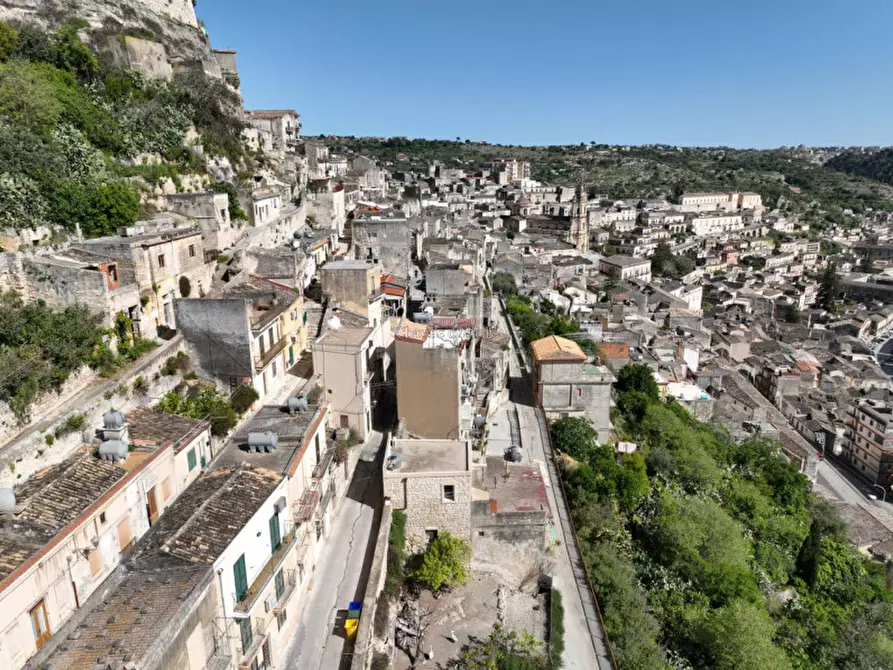 Immagine 15 di Casa indipendente in vendita  a Modica