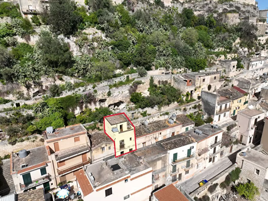 Immagine 1 di Casa indipendente in vendita  a Modica