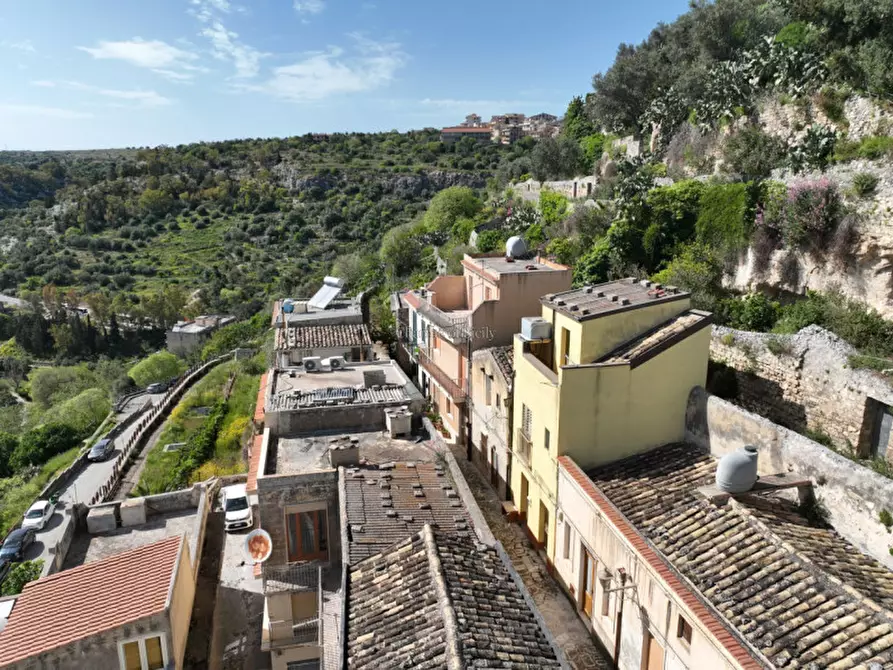Immagine 25 di Casa indipendente in vendita  a Modica