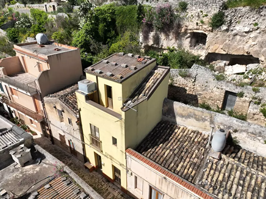 Immagine 26 di Casa indipendente in vendita  a Modica
