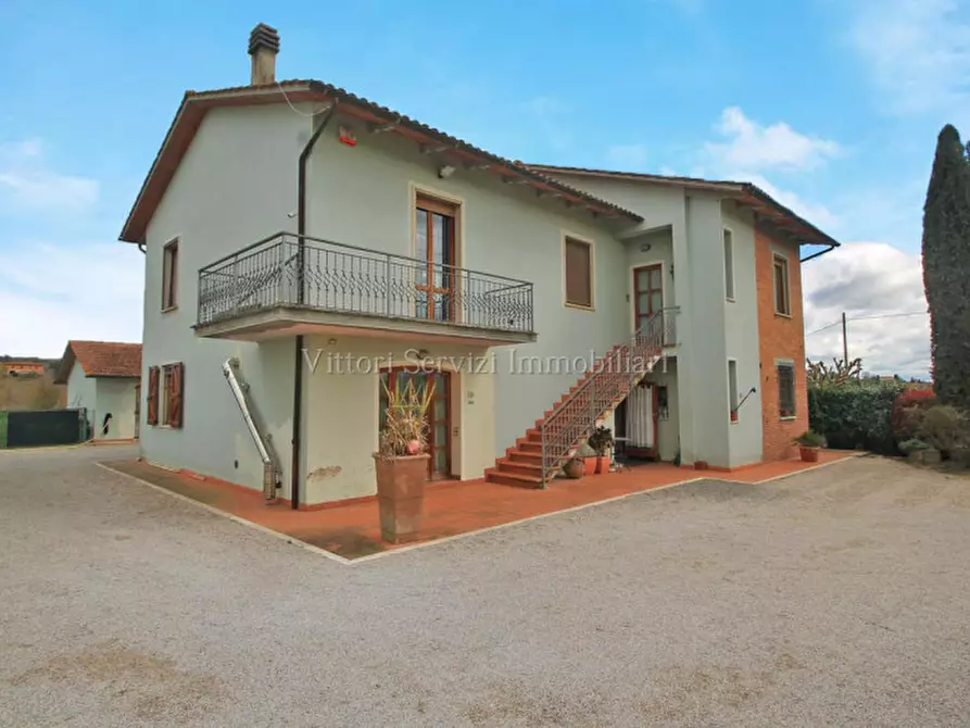 Immagine 1 di Villa in vendita  in Via dell'antica chiusina a Montepulciano