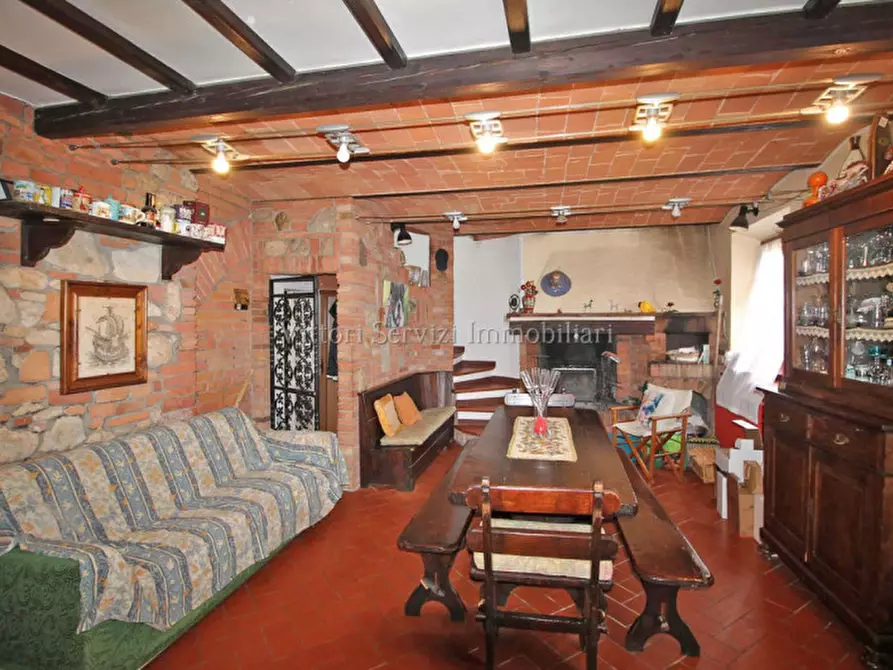 Immagine 3 di Villa in vendita  in Via dell'antica chiusina a Montepulciano