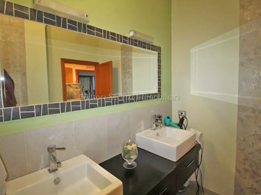Immagine 16 di Villa in vendita  in Via dell'antica chiusina a Montepulciano