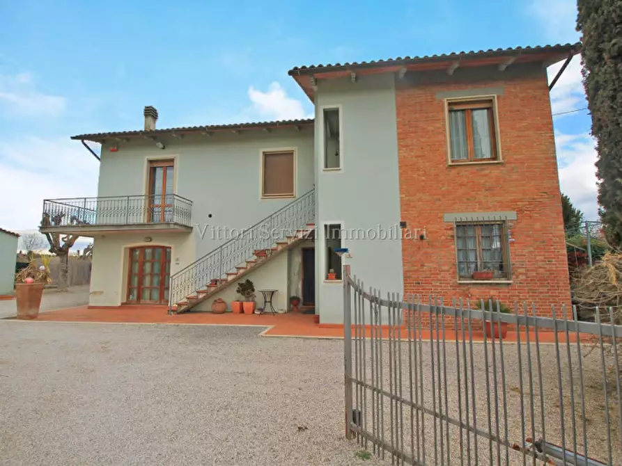 Immagine 24 di Villa in vendita  in Via dell'antica chiusina a Montepulciano