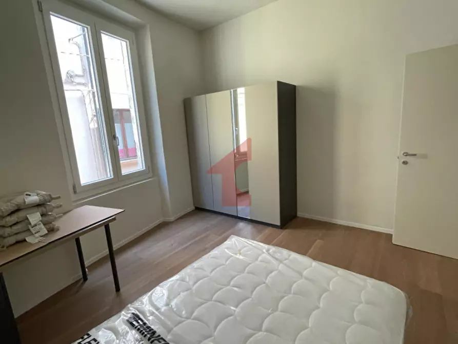 Immagine 27 di Appartamento in affitto  in Via Farini a Parma