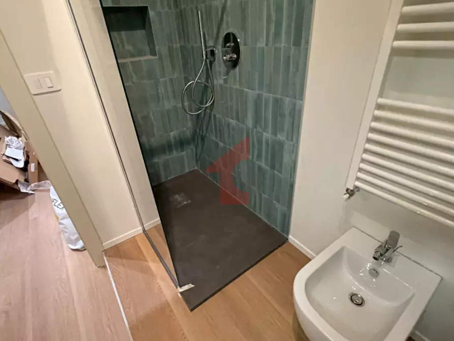 Immagine 34 di Appartamento in affitto  in Via Farini a Parma