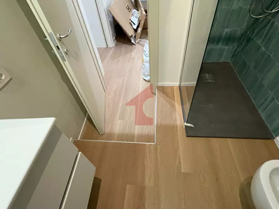 Immagine 37 di Appartamento in affitto  in Via Farini a Parma