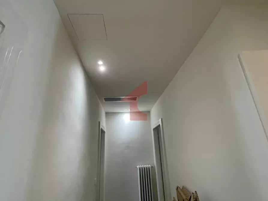 Immagine 38 di Appartamento in affitto  in Via Farini a Parma