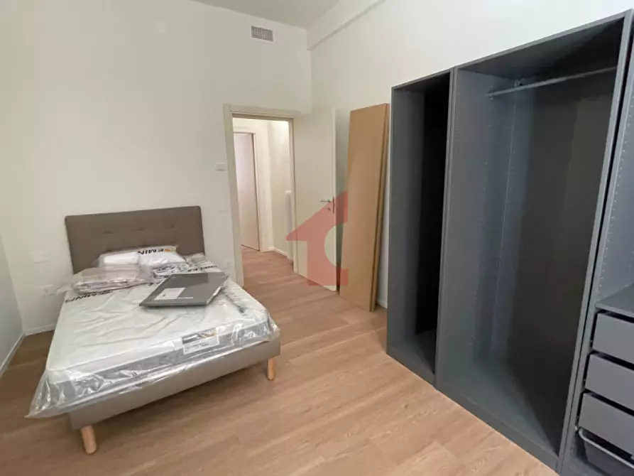 Immagine 53 di Appartamento in affitto  in Via Farini a Parma