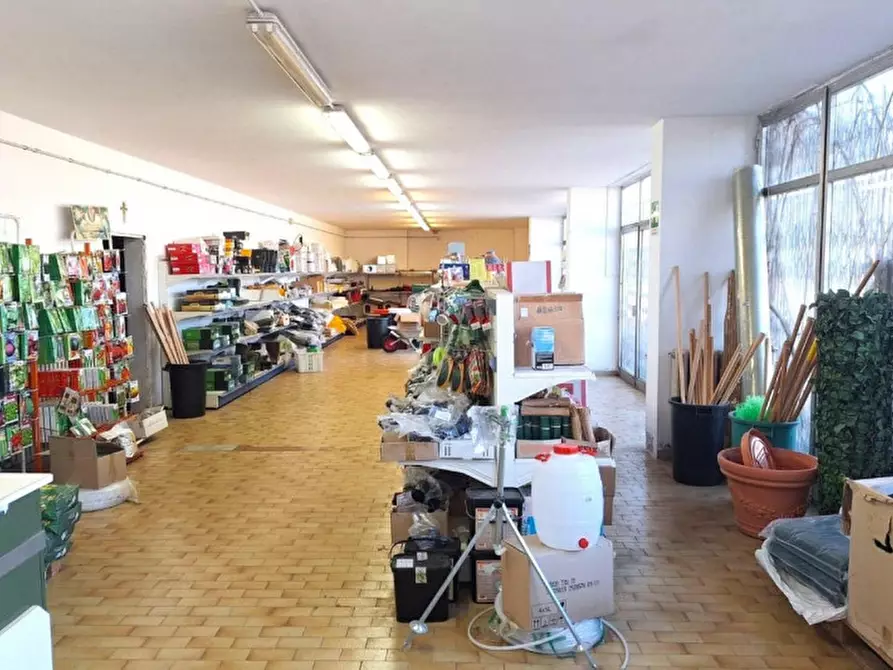Immagine 3 di Capannone industriale in vendita  in Via Casesparse, Castel Ritaldi PG, Italia a Castel Ritaldi