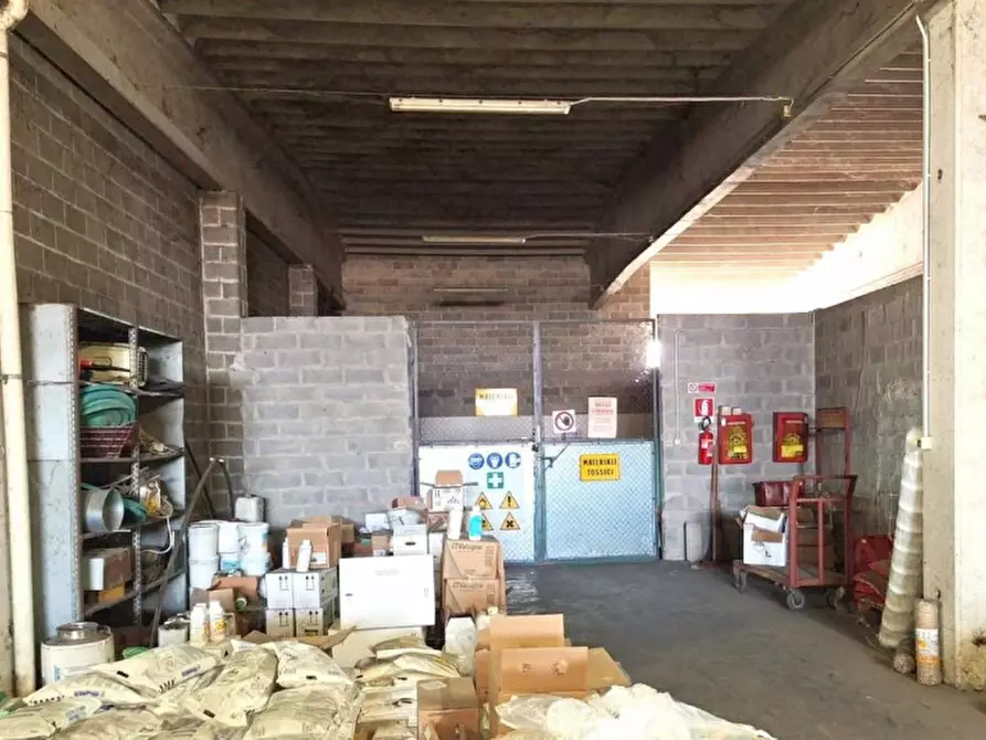 Immagine 9 di Capannone industriale in vendita  in Via Casesparse, Castel Ritaldi PG, Italia a Castel Ritaldi
