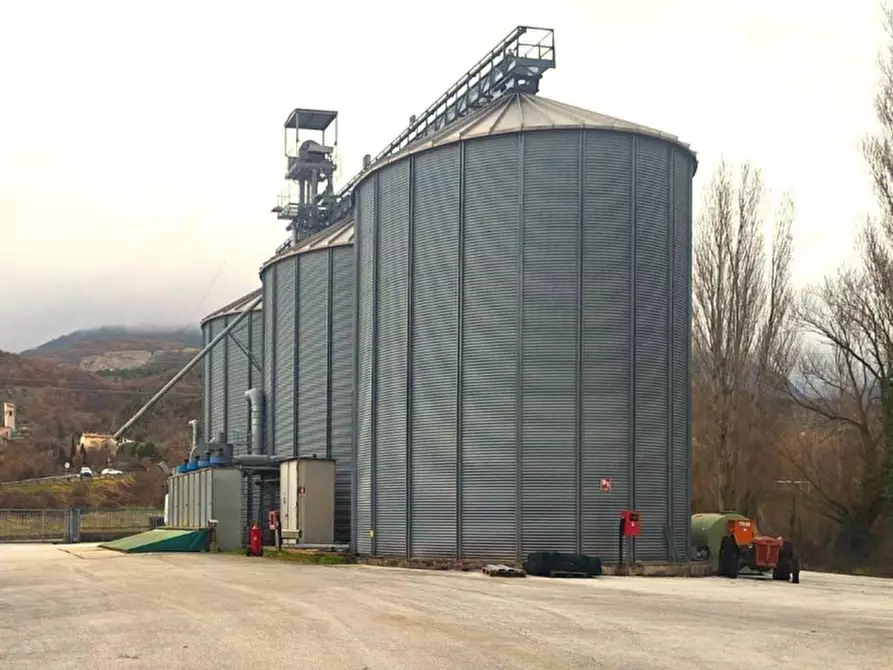 Immagine 7 di Capannone industriale in vendita  in Via Madonna del Gamberi, 06023 Gualdo Tadino PG, Italia a Gualdo Tadino