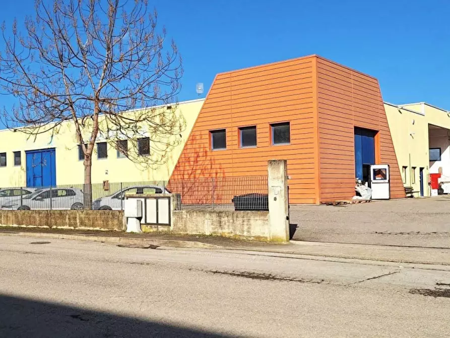 Immagine 1 di Capannone industriale in vendita  in Via Martiri delle Foibe, 06012 Città di Castello PG, Italia a Città Di Castello