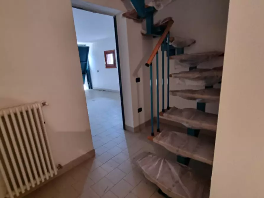 Immagine 15 di Appartamento in vendita  in via Roma a Rolo