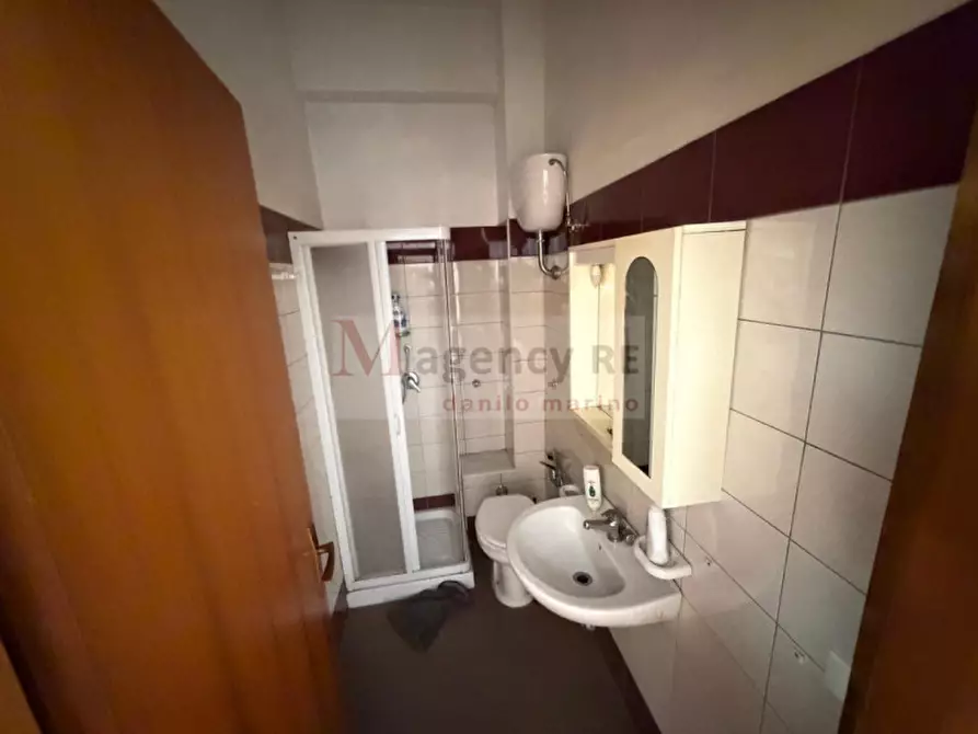 Immagine 13 di Appartamento in vendita  in Via Santa Lucia al Parco 8 a Reggio Di Calabria