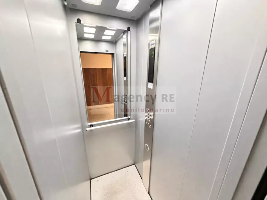 Immagine 15 di Appartamento in vendita  in Via Santa Lucia al Parco 8 a Reggio Di Calabria