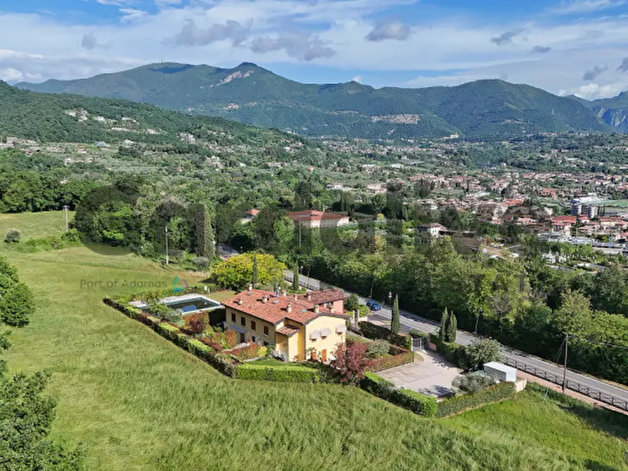 Immagine 41 di Appartamento in vendita  in Via Papa Paolo VI a Desenzano Del Garda