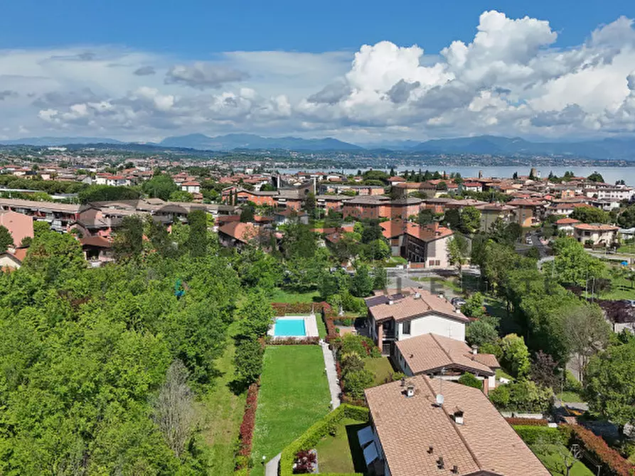 Immagine 42 di Appartamento in vendita  in Via Papa Paolo VI a Desenzano Del Garda